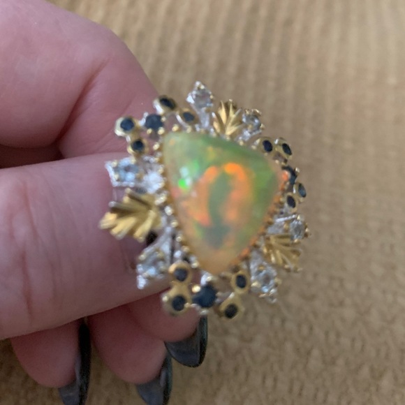 Opal Multi Stone Ring. Size 9 - Picture 10 of 10